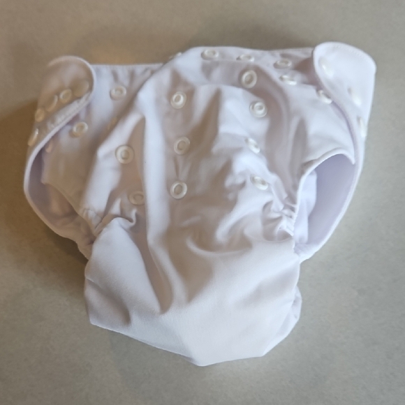 Nora's Nursery White Cloth Diaper - Picture 1 of 6